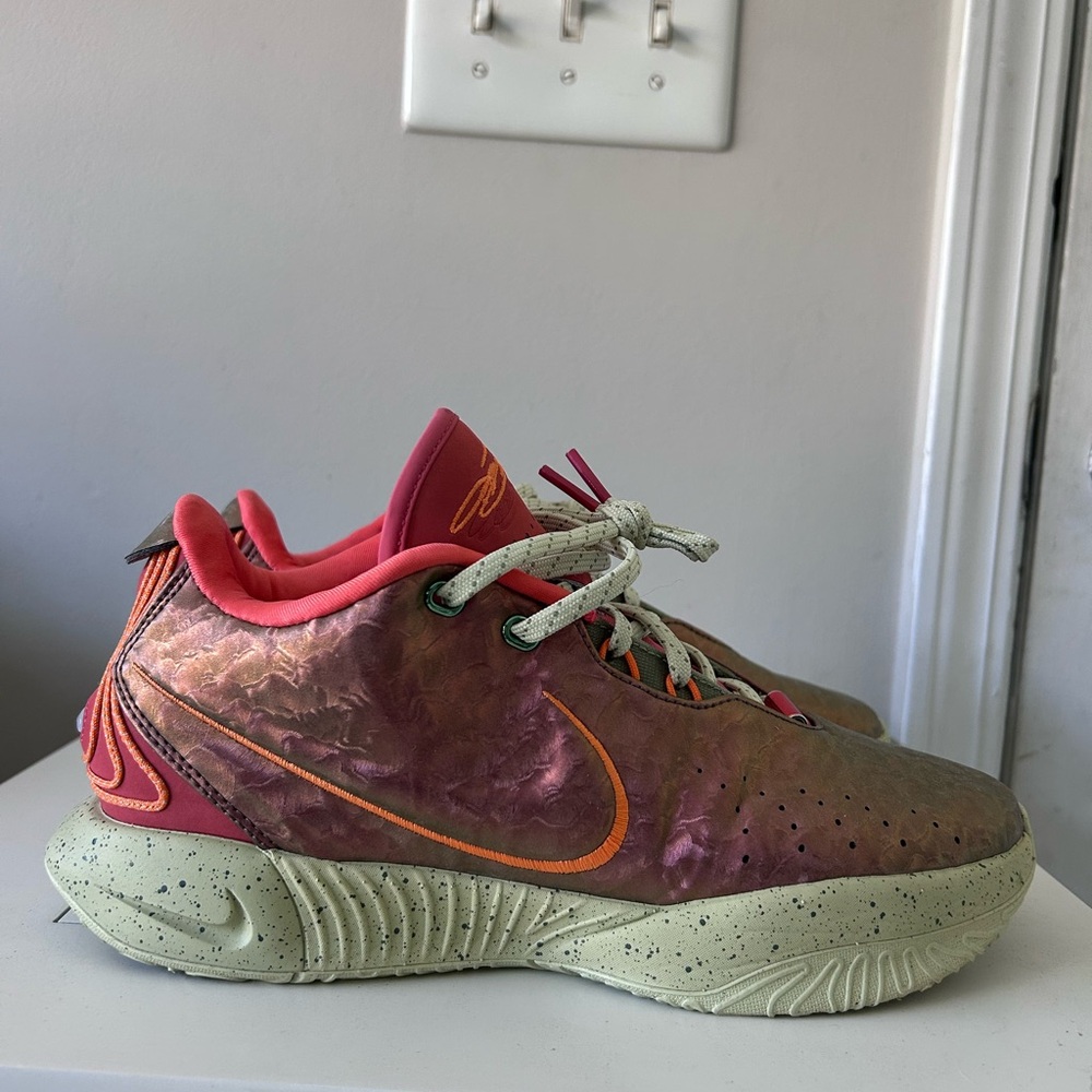 Nike LeBron 21 low US 7